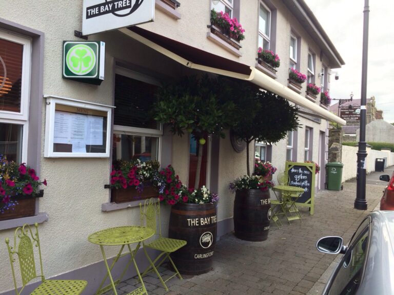 Best Restaurants and Pubs in Carlingford for Local Flavours