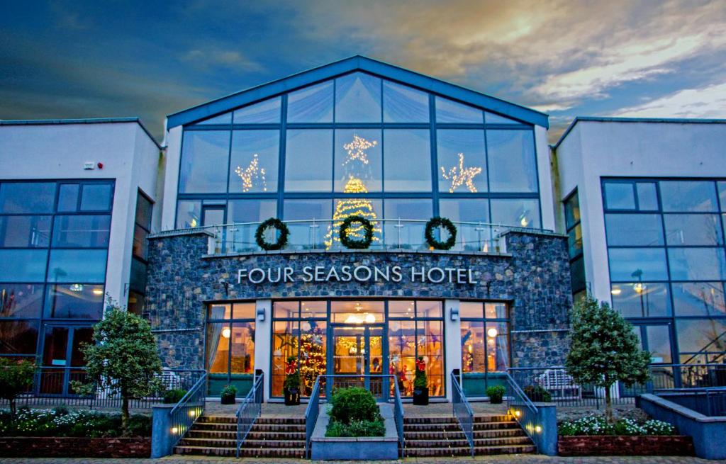 Four Seasons Hotel Carlingford.